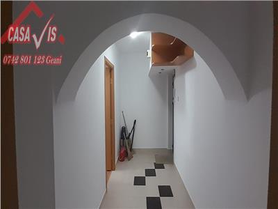 Apartament 2 camere , decomandat 55 mp  in Onesti str G Bacovia, parter cu balcon si boxa de 20 mp