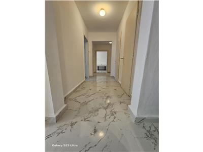 Apartament 3 camere etajul 2/4 langa spitalul din Onesti