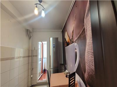 Apartament 3 camere in Onesti str Marasesti, va puteti muta in el